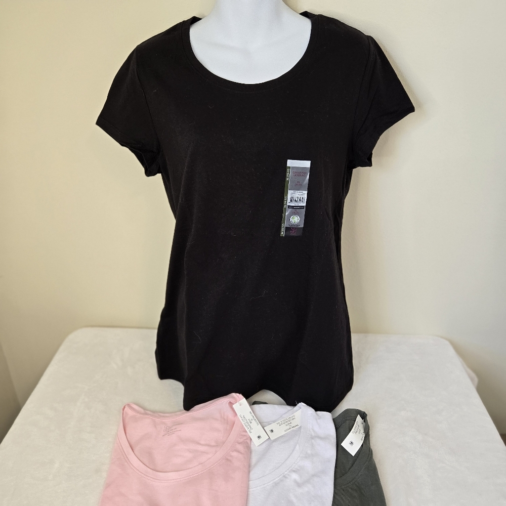 No Boundaries Bundle of Crew Neck Tees - Picture 3 of 3